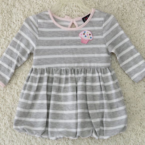 "Lilt" Dress 24 Months, Cupcake with Heart Sprinkles‎ -Embroidery - Picture 1 of 10